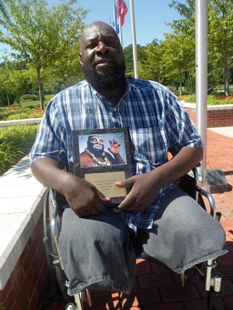 Kamala on His Low Pay and Poor Treatment in WWE A recent photo of James Harris, who portrayed Kamala in the ring, after losing both legs to diabetes.