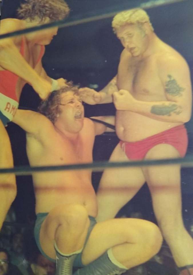 Bob Roop and Harley Race double-teaming Dick Slater.