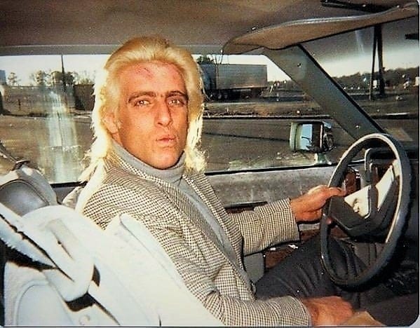 Ric Flair, the stylin’, profilin’, limousine riding, jet flying, kiss-stealing, wheelin’ n’ dealin’ son of a gun was deemed arrogant by the Dominican fans. They anxiously awaited for Jack Veneno to take the Nature Boy down a notch.