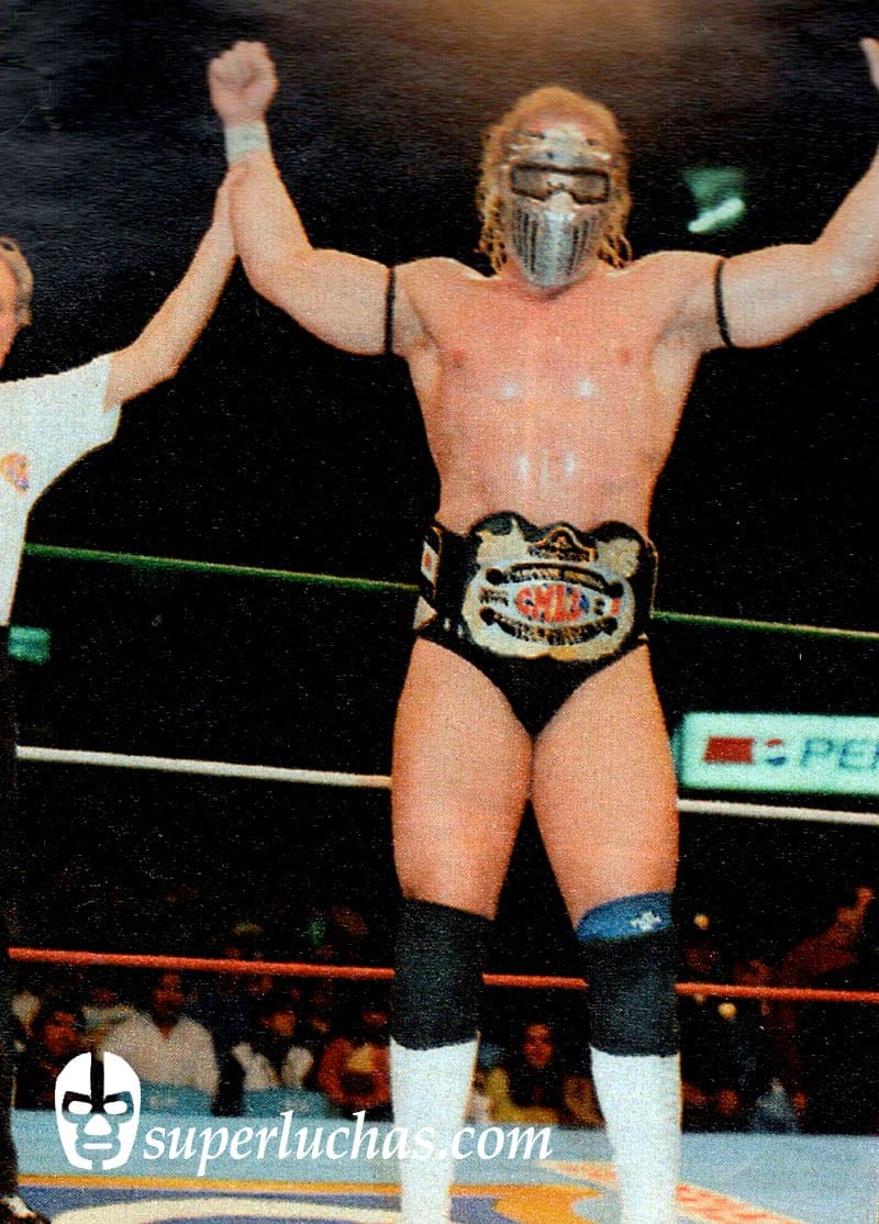Val Venis, then known as Steele, after winning the CMLL World Heavyweight Championship by beating Jalisco Jr.