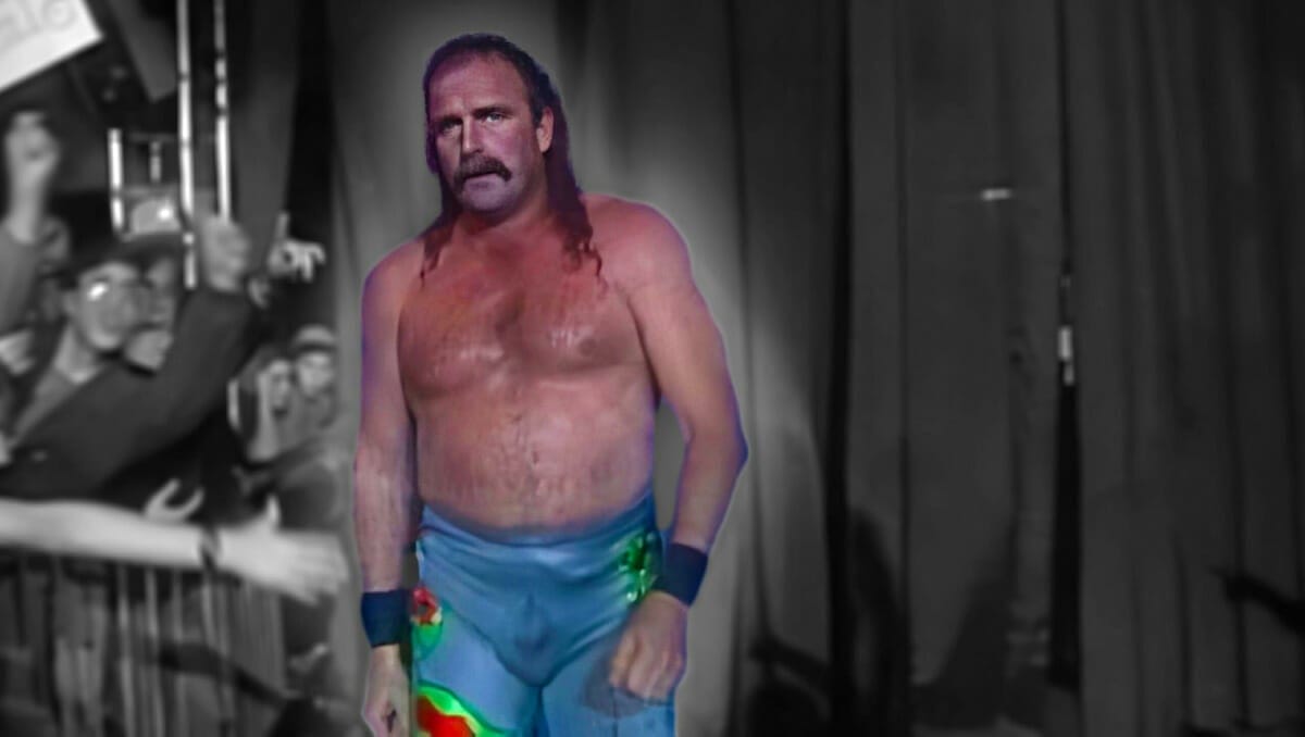 Jake Roberts makes his way to the ring at WCW Halloween Havoc 1992.